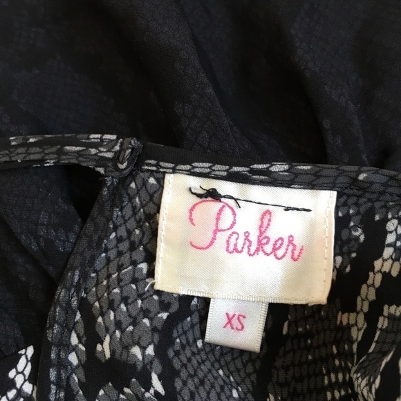 PARKER 100% Silk Snake Print Long Bell Sleeve V-neck Peplum Hem Blouse - Picture 11 of 15